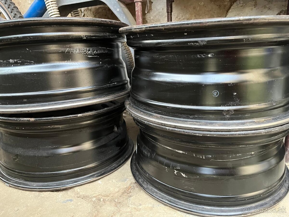 Plechove disky Peugeot 7Jx17 - 3