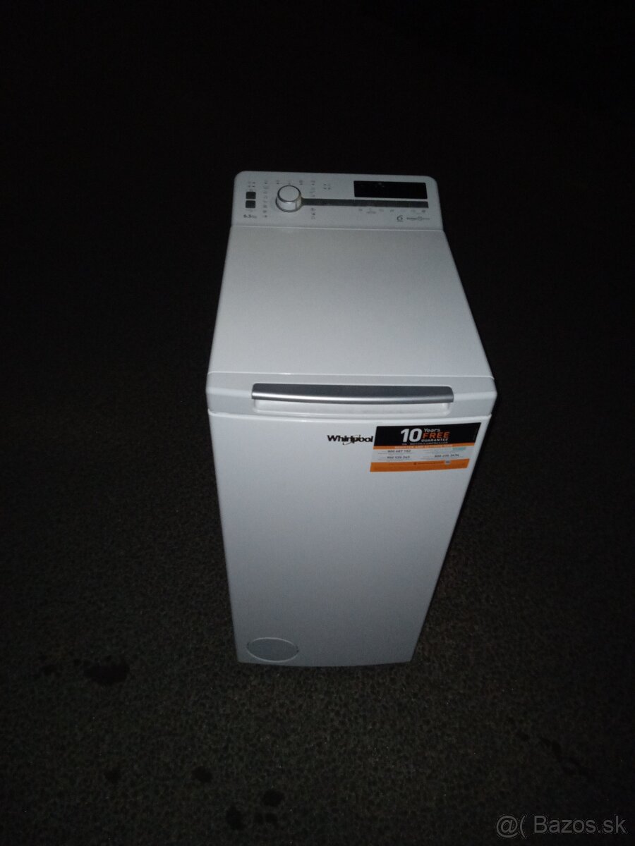 Predám 1,5-ROČNÁ plnefunkčná automatická práčka WHIRLPOOL - 3