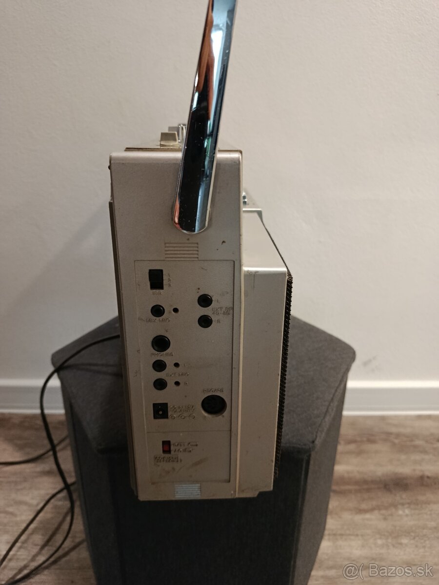 Sony CFS-81L , Radiomagnetofon - 3