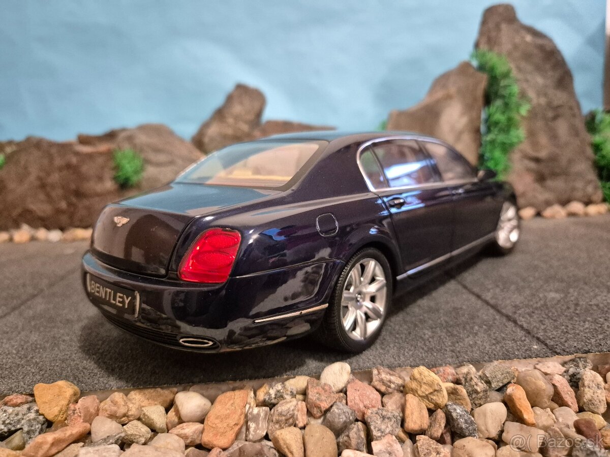Prodám model 1:18 Bentley continental Flying Spur 2005 Minic - 3