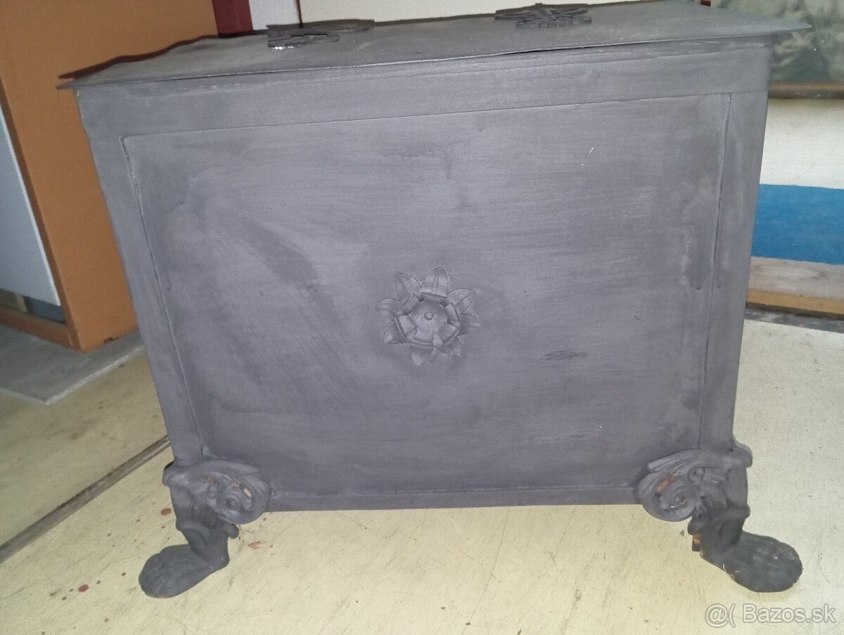 Starožitná kovová truhlica - 3