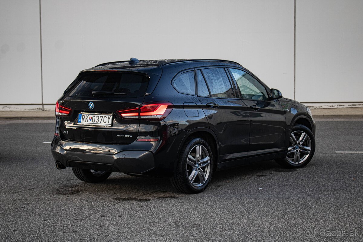 BMW X1 xDrive25e Koža, Servis BMW - 3