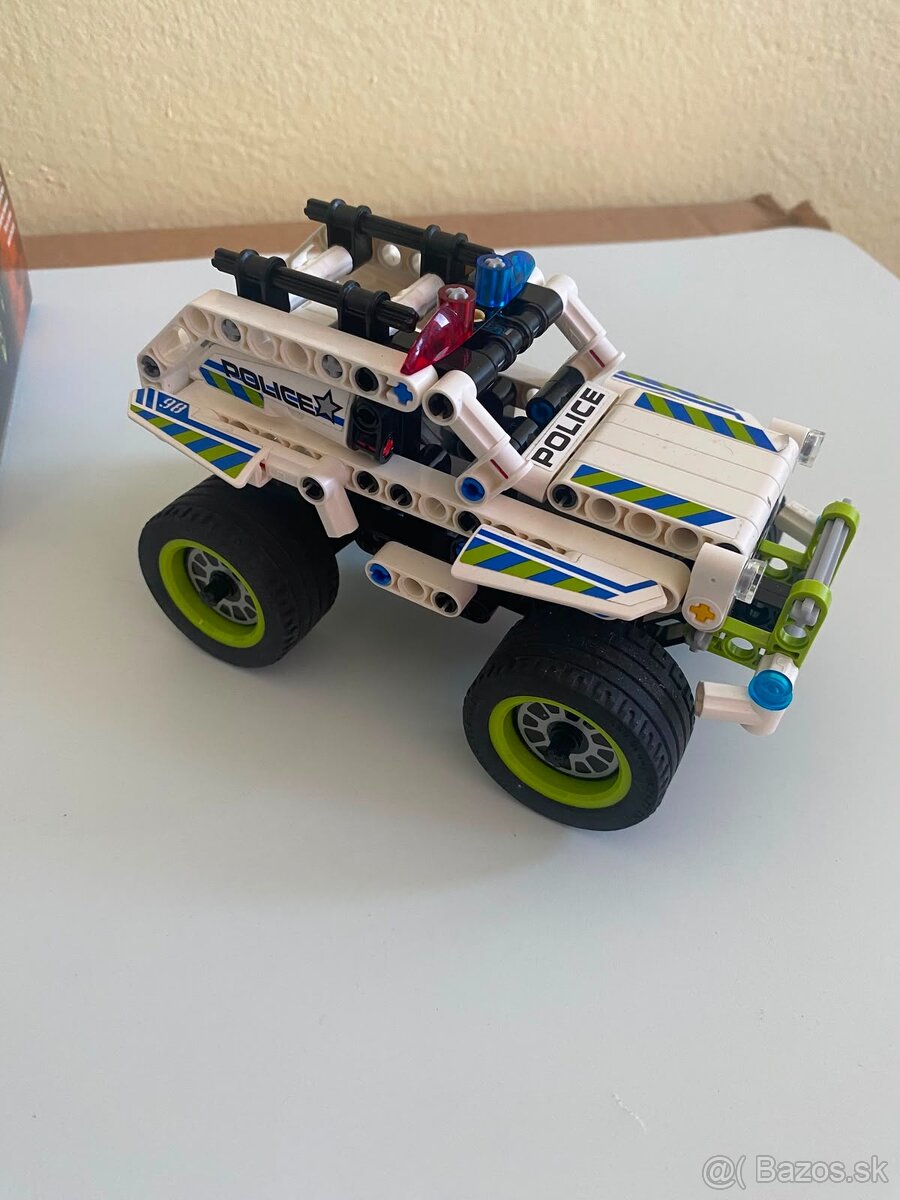 Lego Technic set 42047 - 3