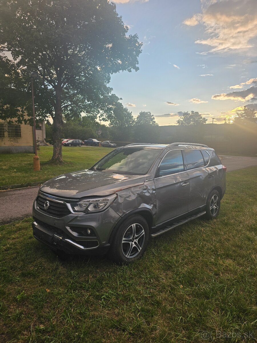 Ssangyong Rexton 2,2xdi - 3