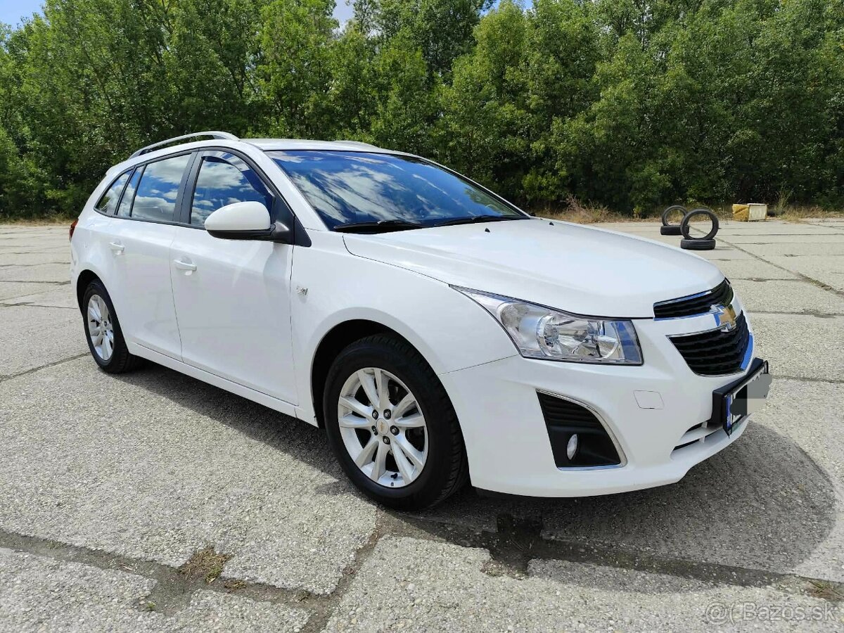 Chevrolet Cruze kombi - 3