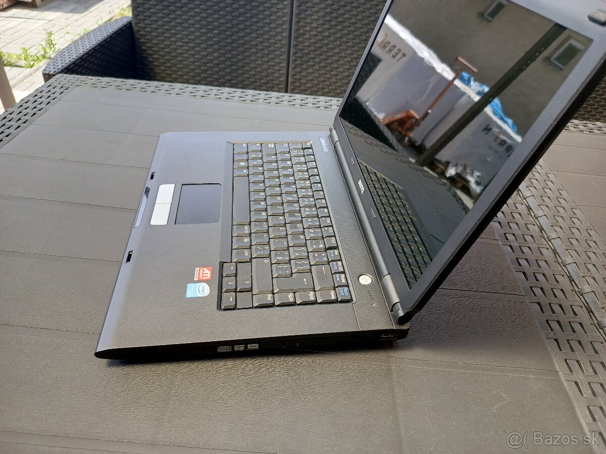BenQ JoyBook A52E - 3