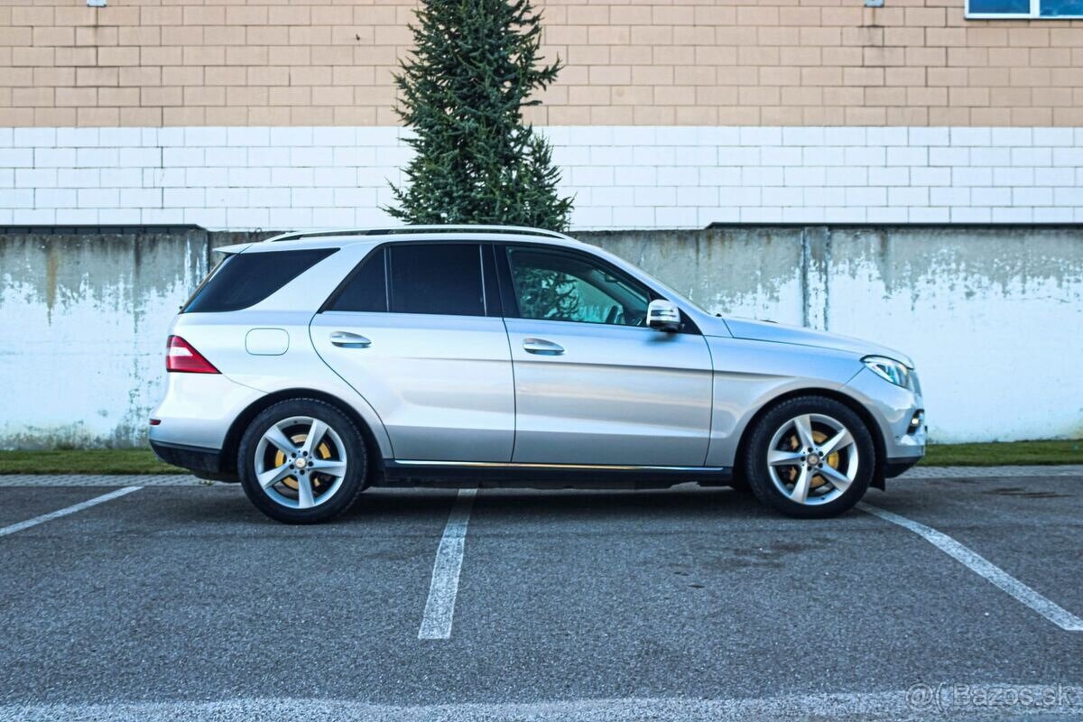 Mercedes-Benz ML 350 BlueTec 4Matic - 3