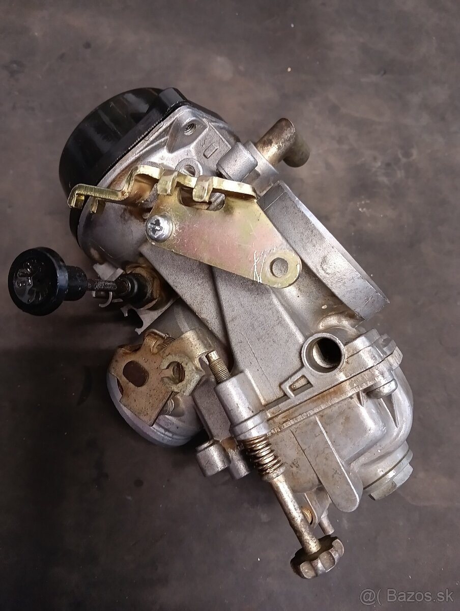 Suzuki DR 600 - 3
