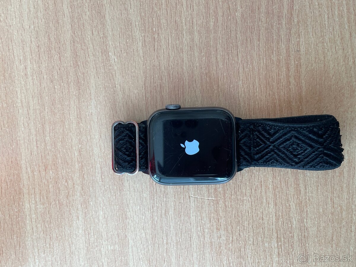 Predám Apple Watch SE 2 – blokované iCloudom - 3