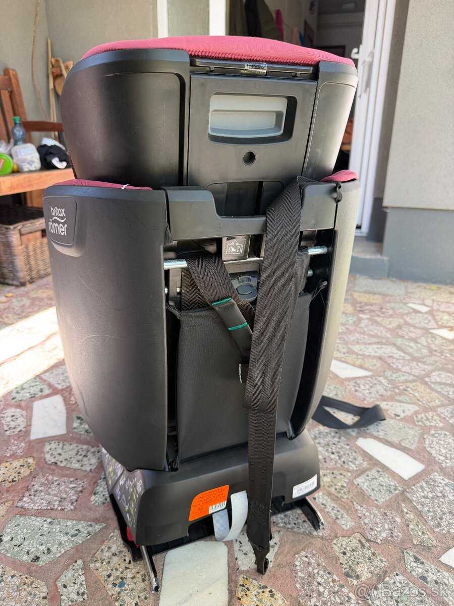 Britax Römer Advansafix IV M - 3