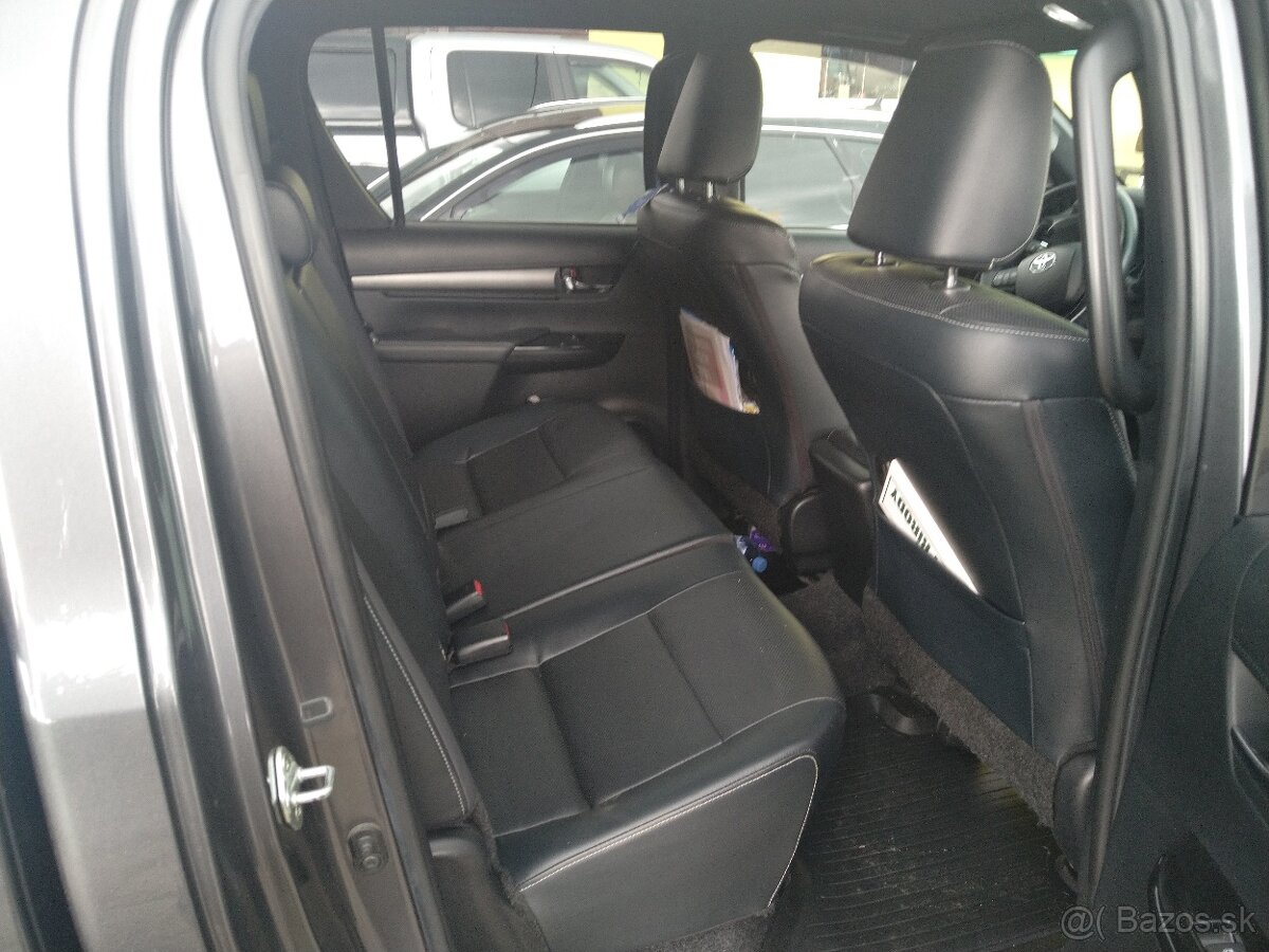 Predám Toyota hilux 2.8 odpočet DPH