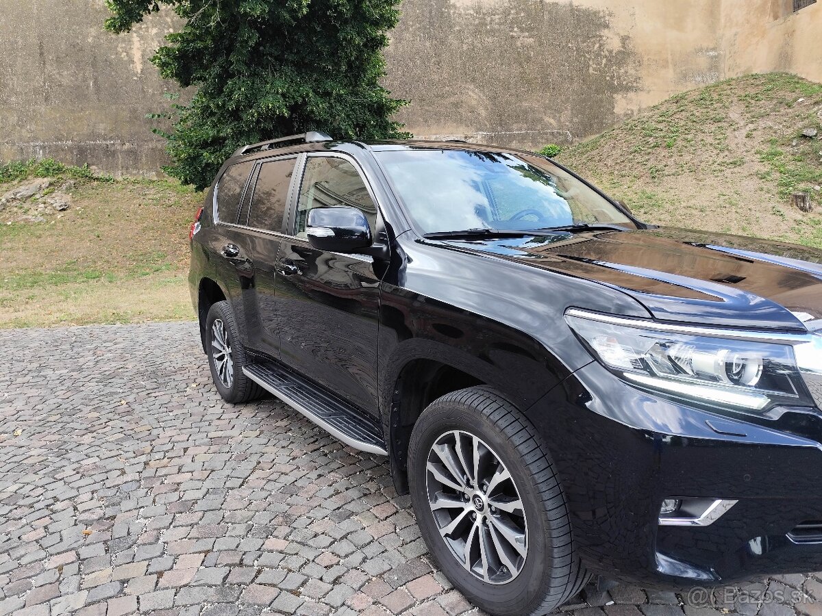 Land Cruiser