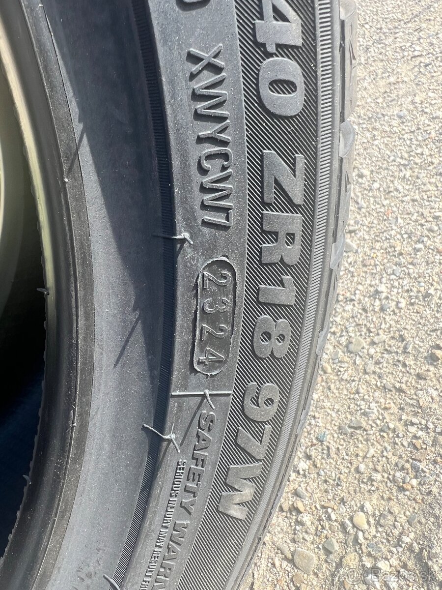 Predam Kumho wintercraft 245/40 R18 - 3