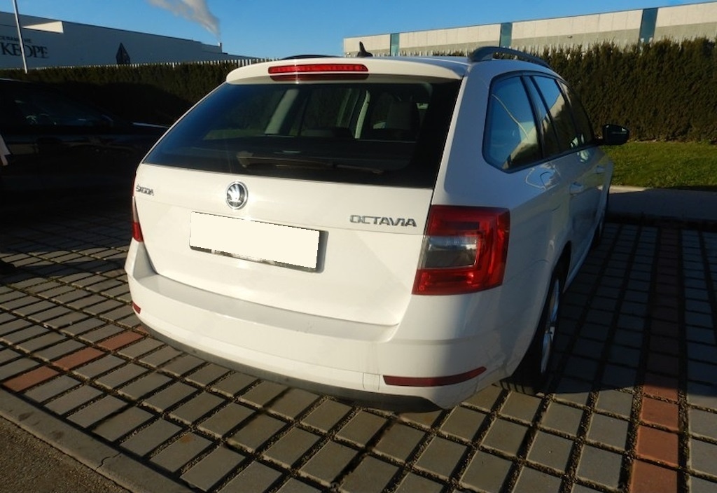 Škoda Octavia III combi FL r.2019 TDi Executive; odpočet DPH - 3