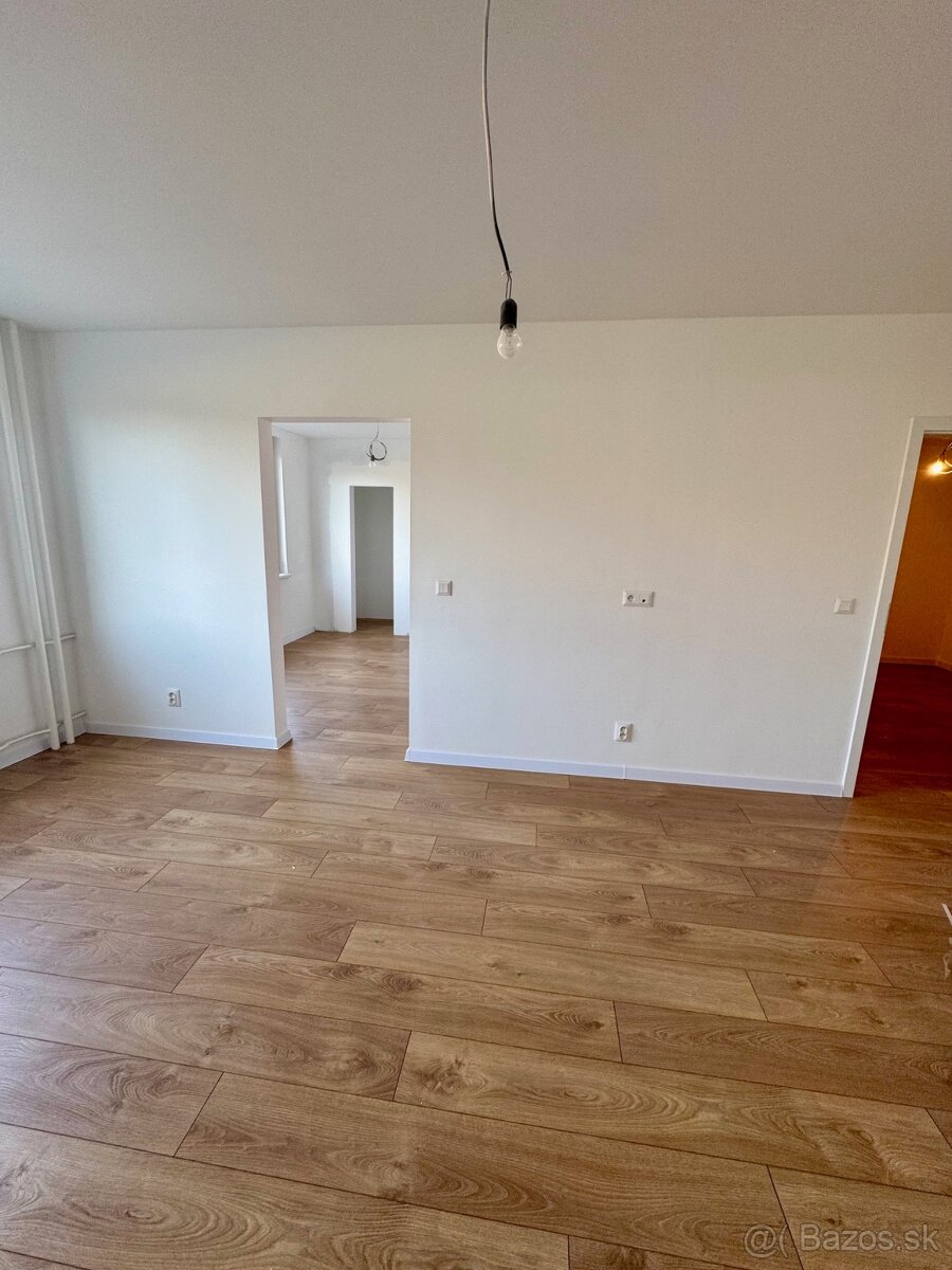 Kompletne 2025 zrekonštruovaný 3-izbový byt 81m2 na ulici J. - 3