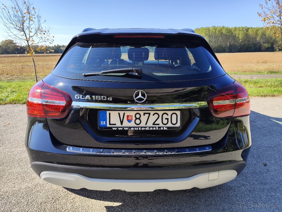 Mercedes-Benz GLA 180d - 3