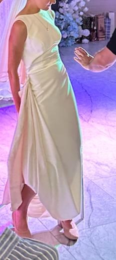 Svadobné šaty so závojom a korunou – farba ivory, elegantné - 3