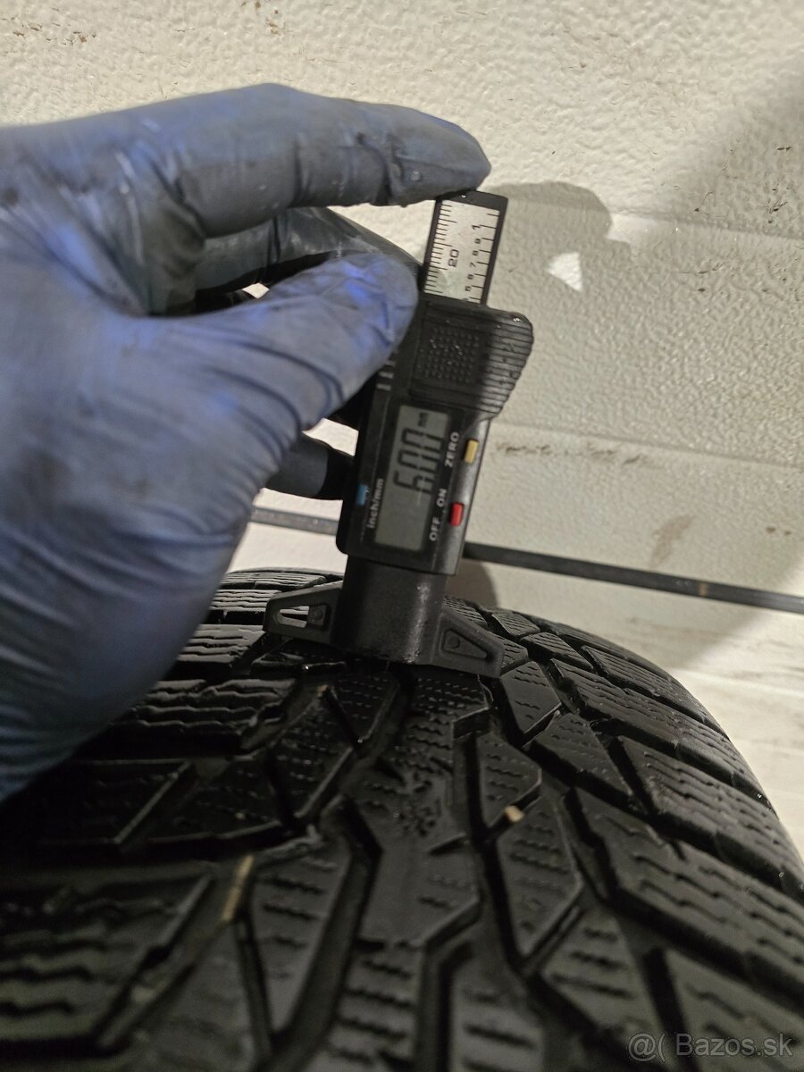 Zimné Pneu Nokian 195/60 R16 - 3