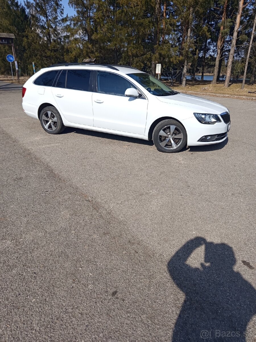 Predám Superb 2.0 tdi dsg 2015 - 3