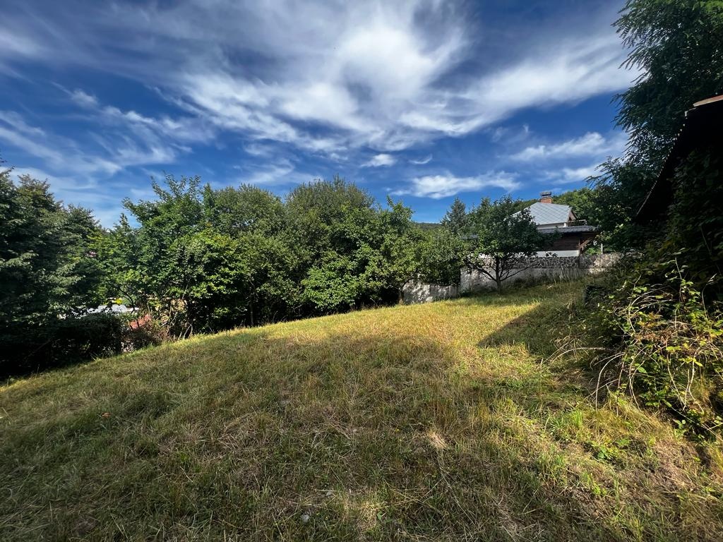 POZEMOK S POTENCIÁLOM V KRÁSNOM PROSTREDI V BLÍZKOSTI LESA - 3