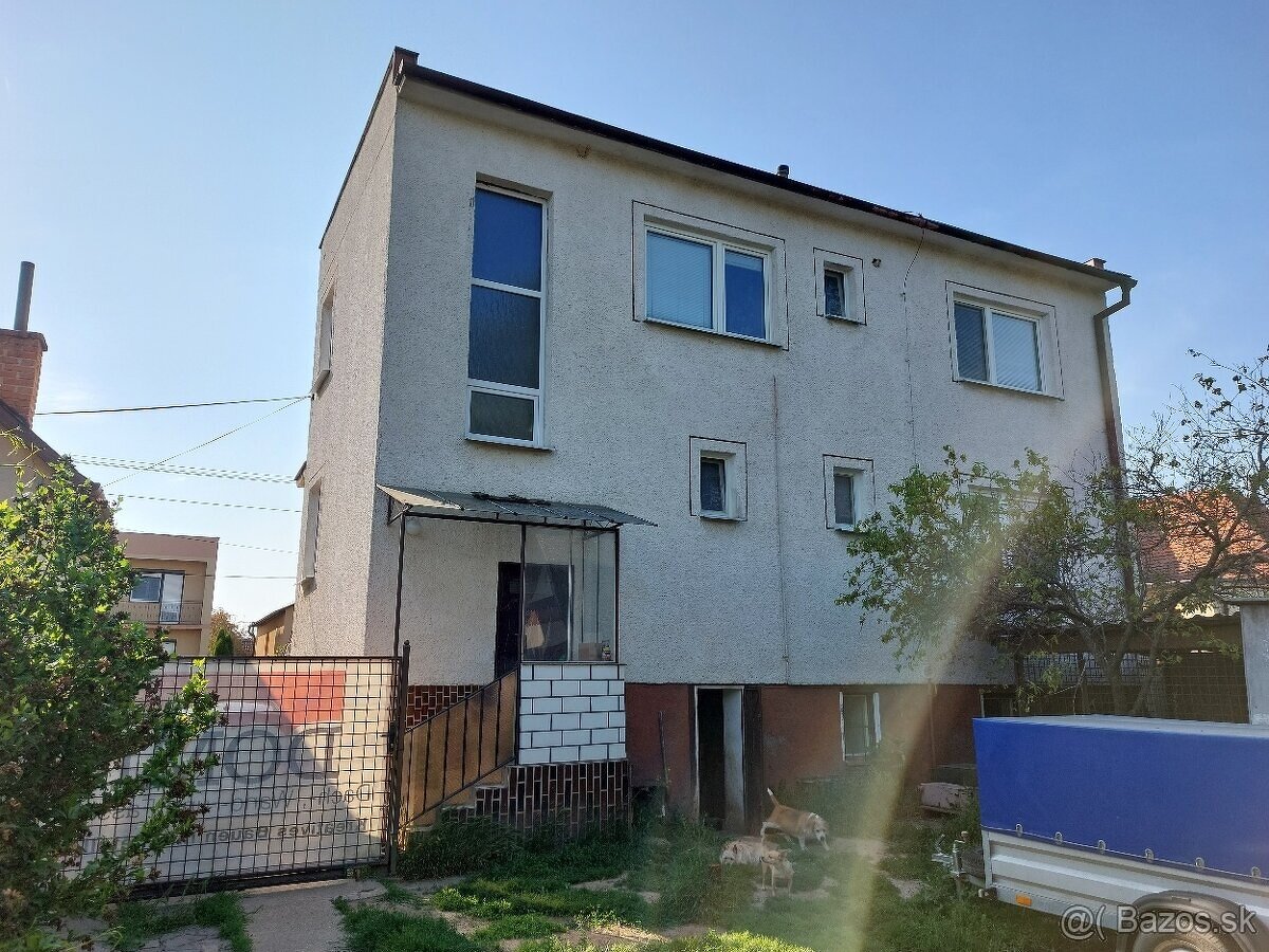 Na predaj 2generačný RD v tichej uličke Ludanice 8km od TO - 3