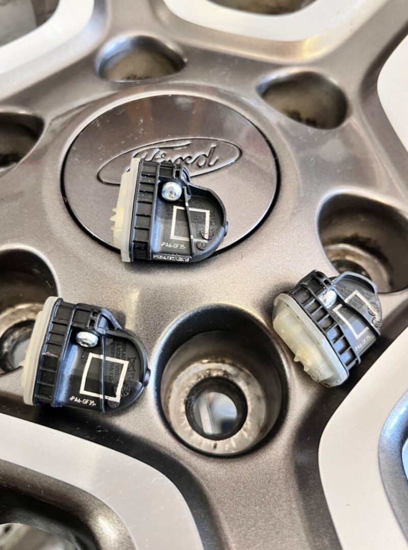 3x TPMS - senzory tlaku Ford Ranger - 3
