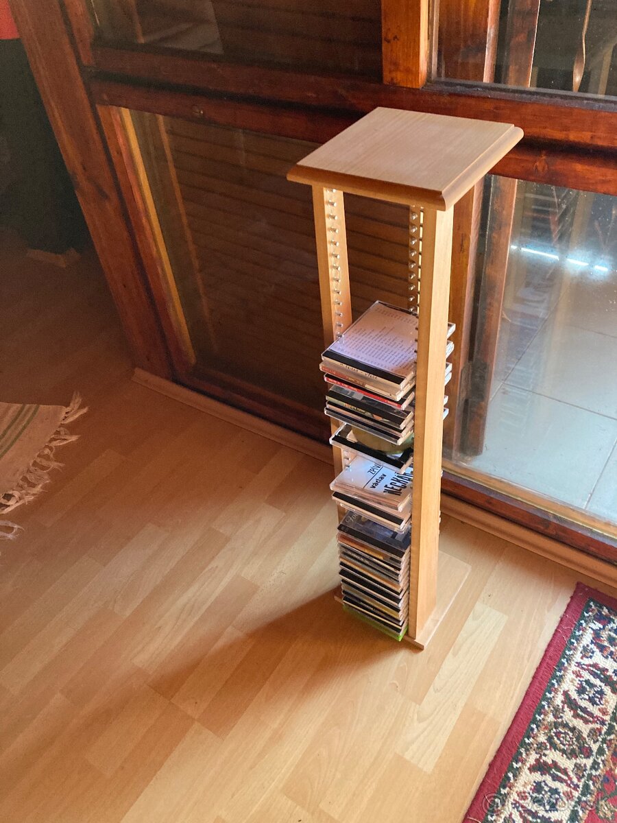 Stojan na CDaDVD - 3