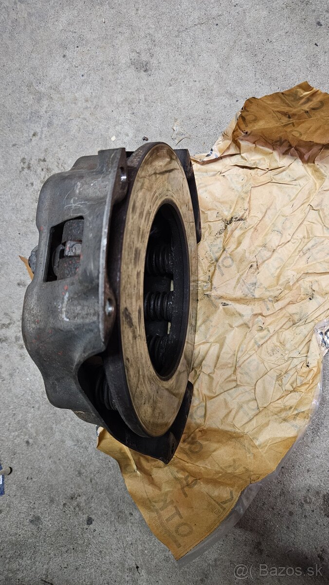 Pritlacny tanier uaz 469 - 3