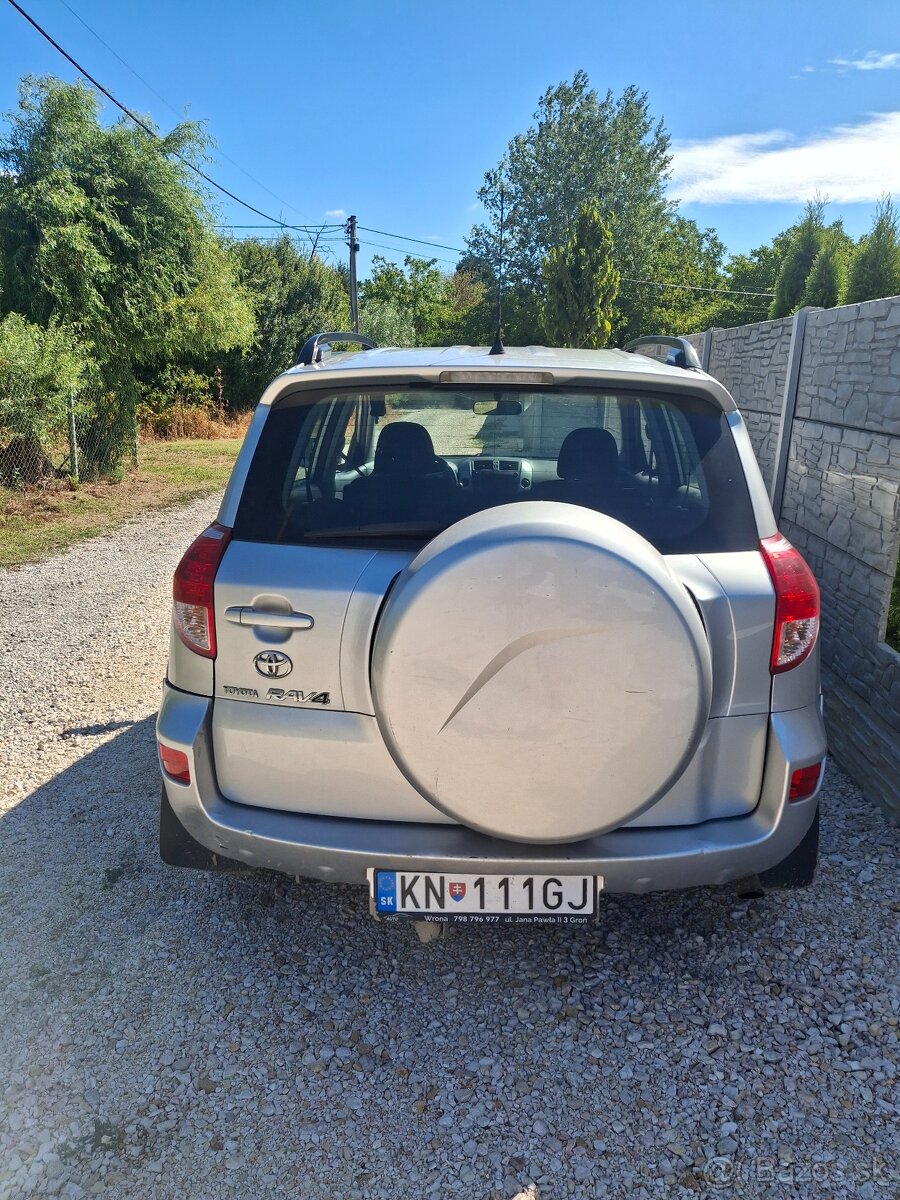 Toyota rav4 2,2D 130kw - 3