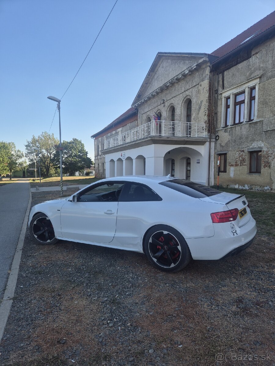 Audi A5 Sline blavk edition 2012 dovoz gb - 3