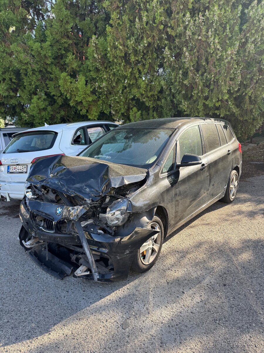 BMW 218d - 3