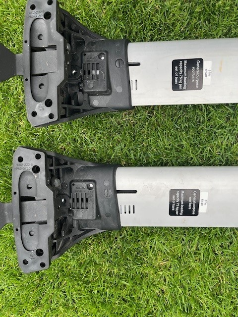 Volvo S80 , strešné nosiče-priečniky - 3