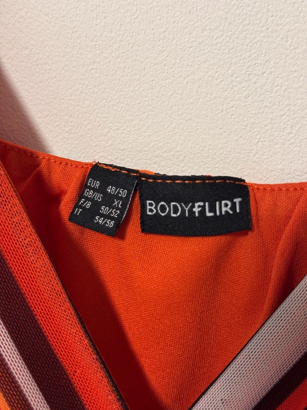 Nové šaty zavinovacie Bonprix oranžovo-hnedé pásikavé - 3