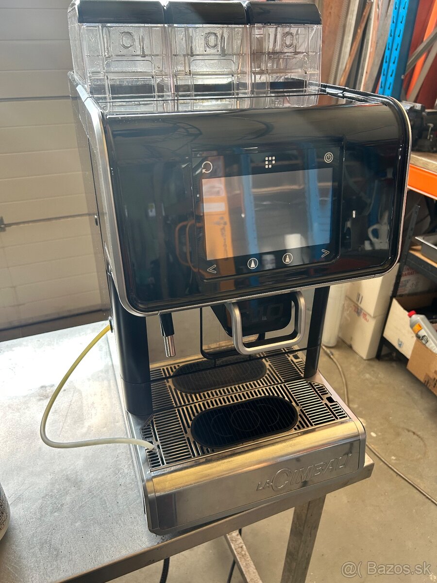 Kávovar Cimbali Q10 superautomatic - 3