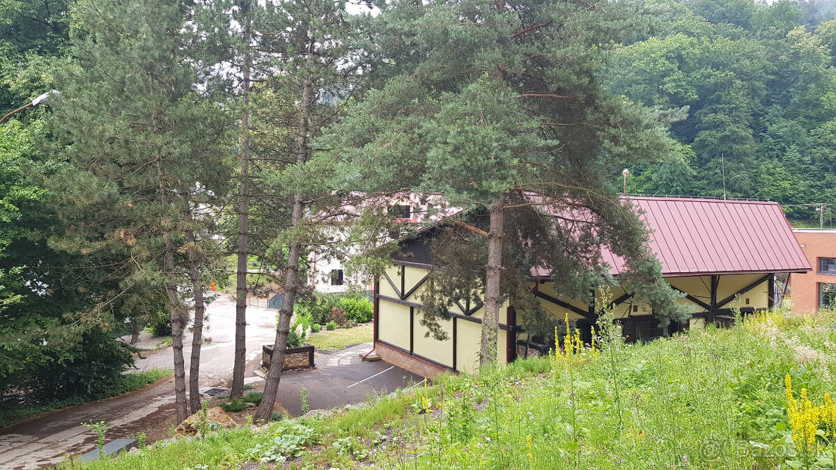 Predám budovu so 7 apartmánmi vo výstavbe vo Vyhniach. - 3