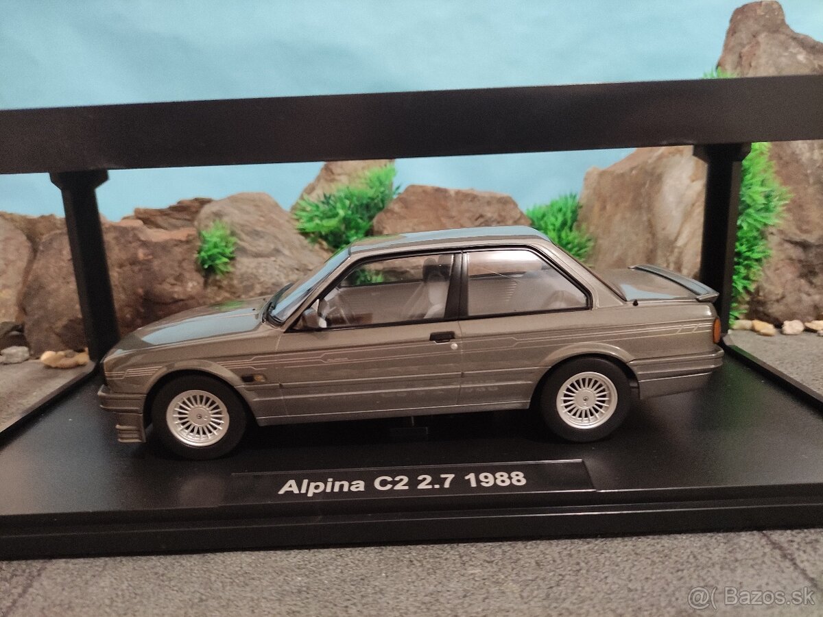prodám nový model 1:18 BMW Alpina(E30) C2 2.7 1988 - 3