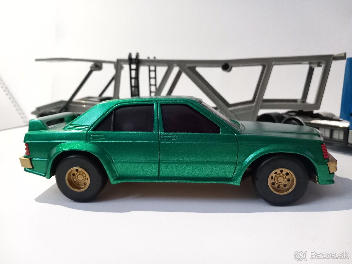Model auta Mercedes Benz 190E - 3