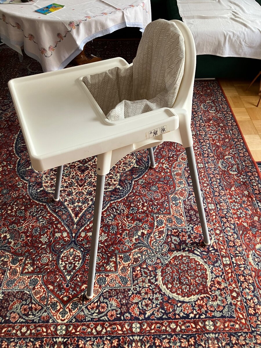 Vysoka stolicka na krmenie - 3