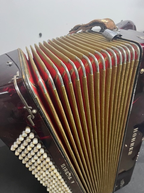 chromaticky akordeon Hohner - 3