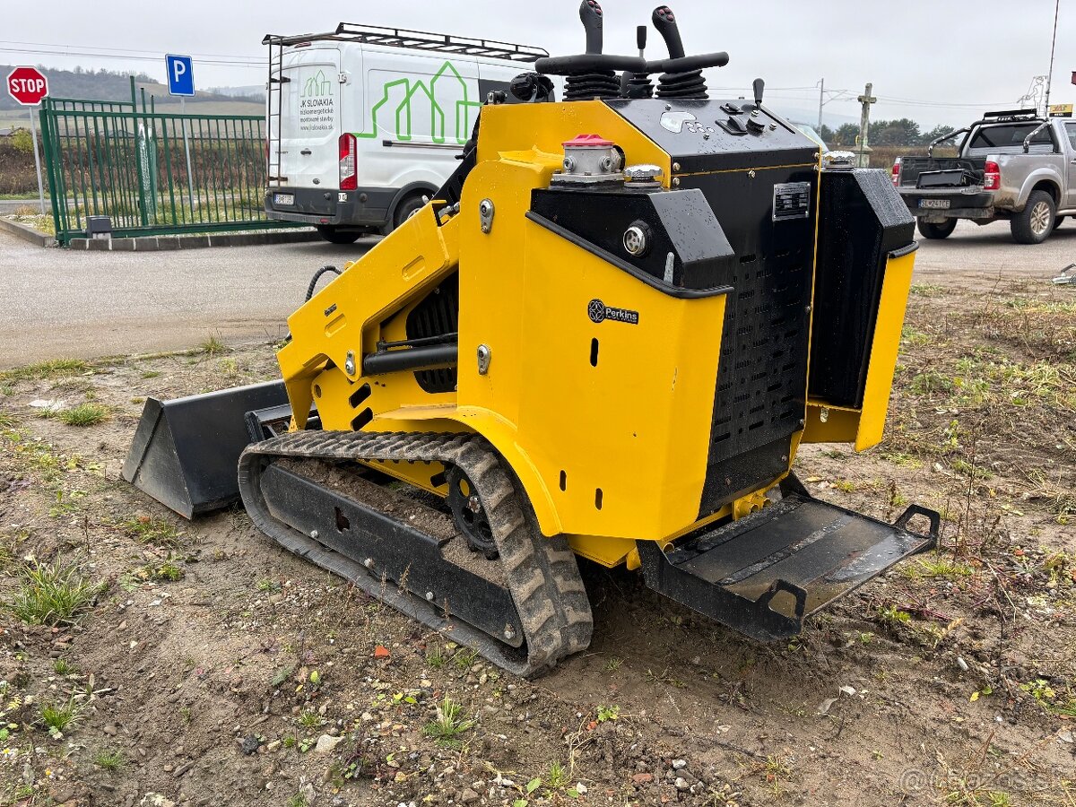 Mini nakladac 2024 - 3