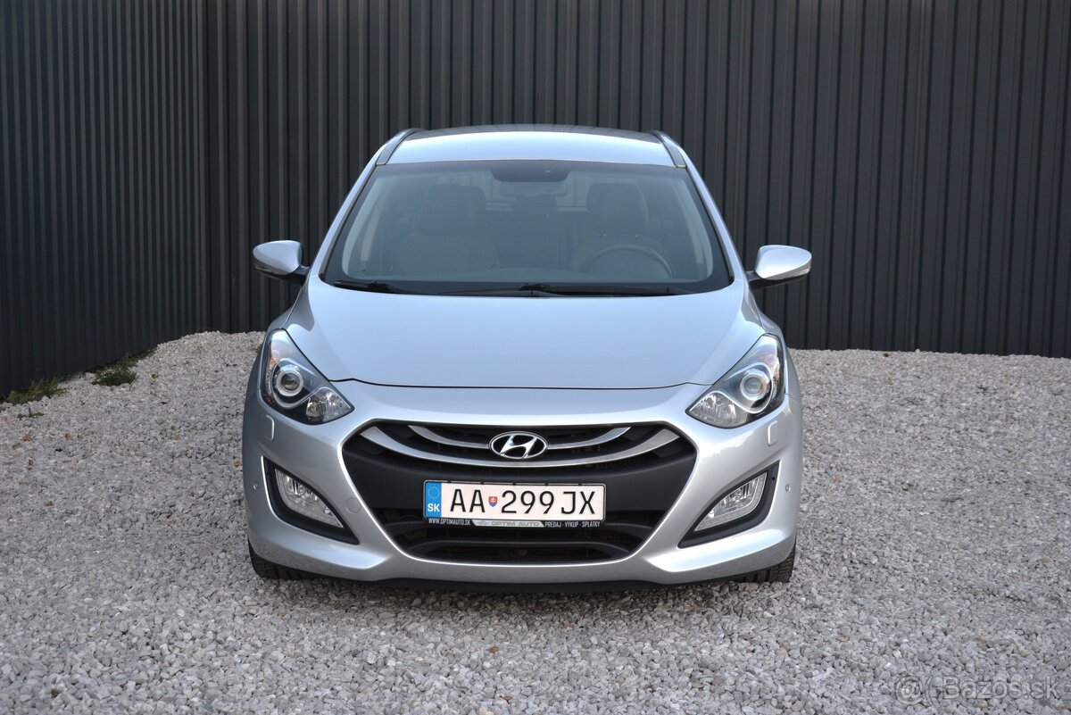 Hyundai i30 CW 1.60 SR voz, 1. maj, Serv. história, TOP výba - 3