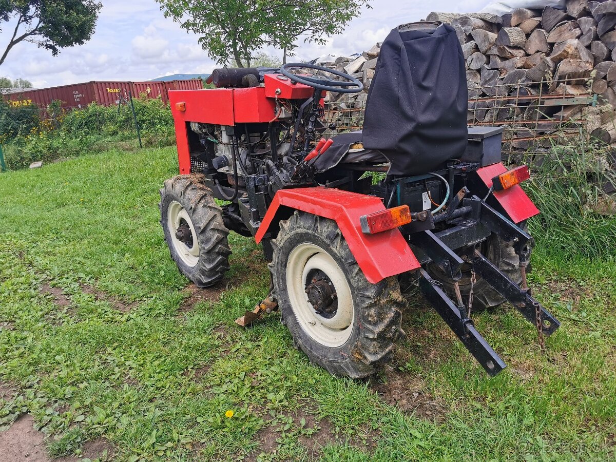 Malotraktor 4x4 - 3