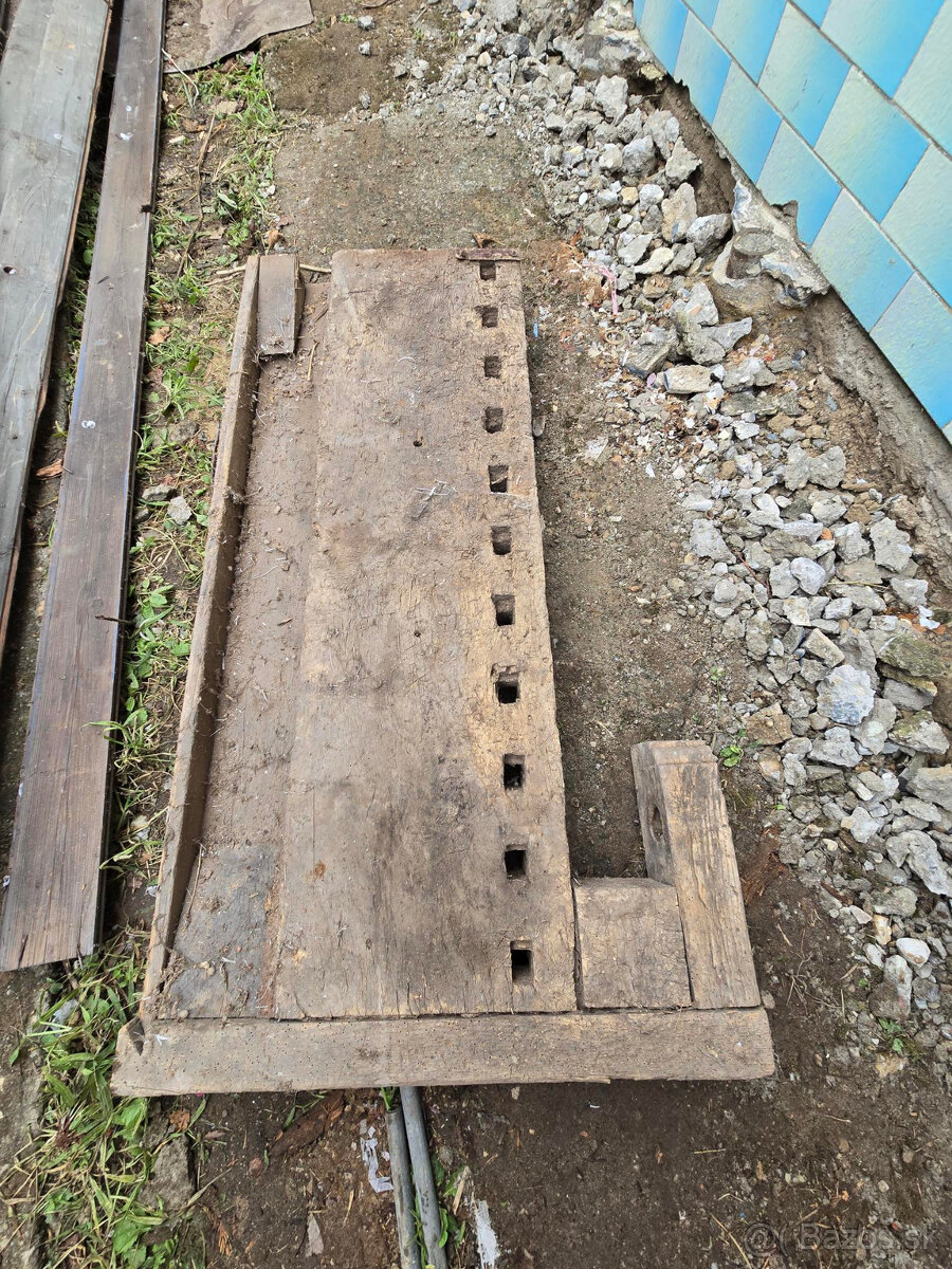 stolársky stôl - 3