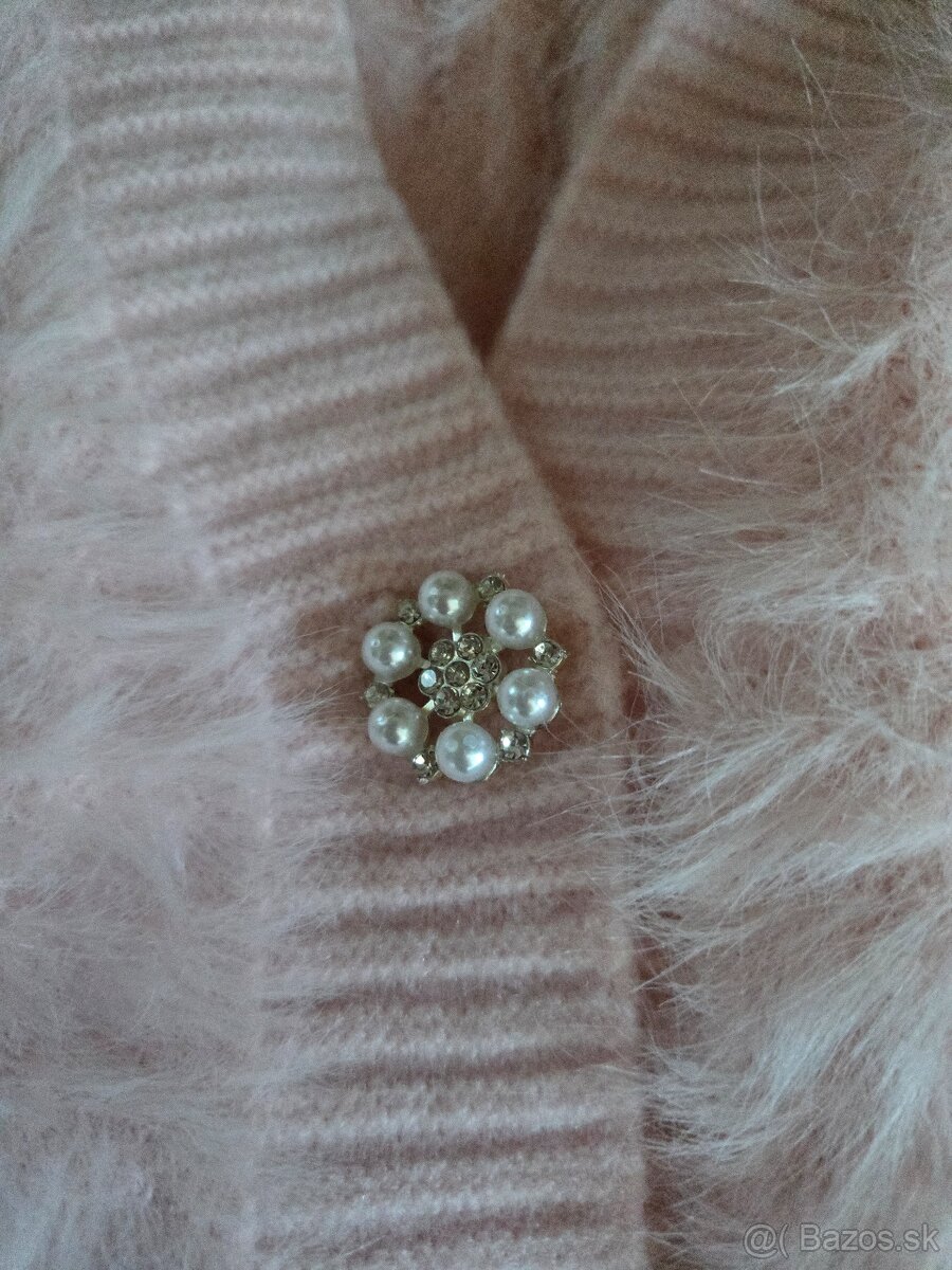 Jemný svetrík veľ. M - 3