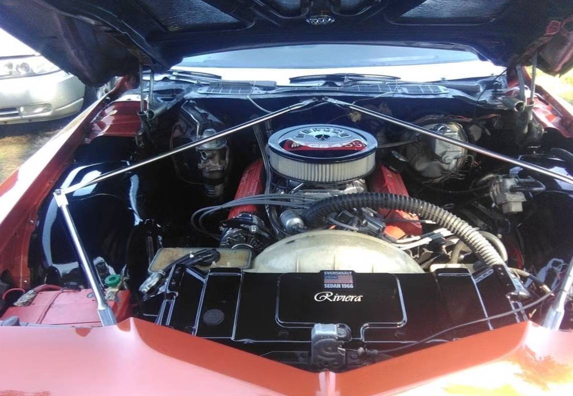 Buick Riviera Hardtop z roku 1973 - 3