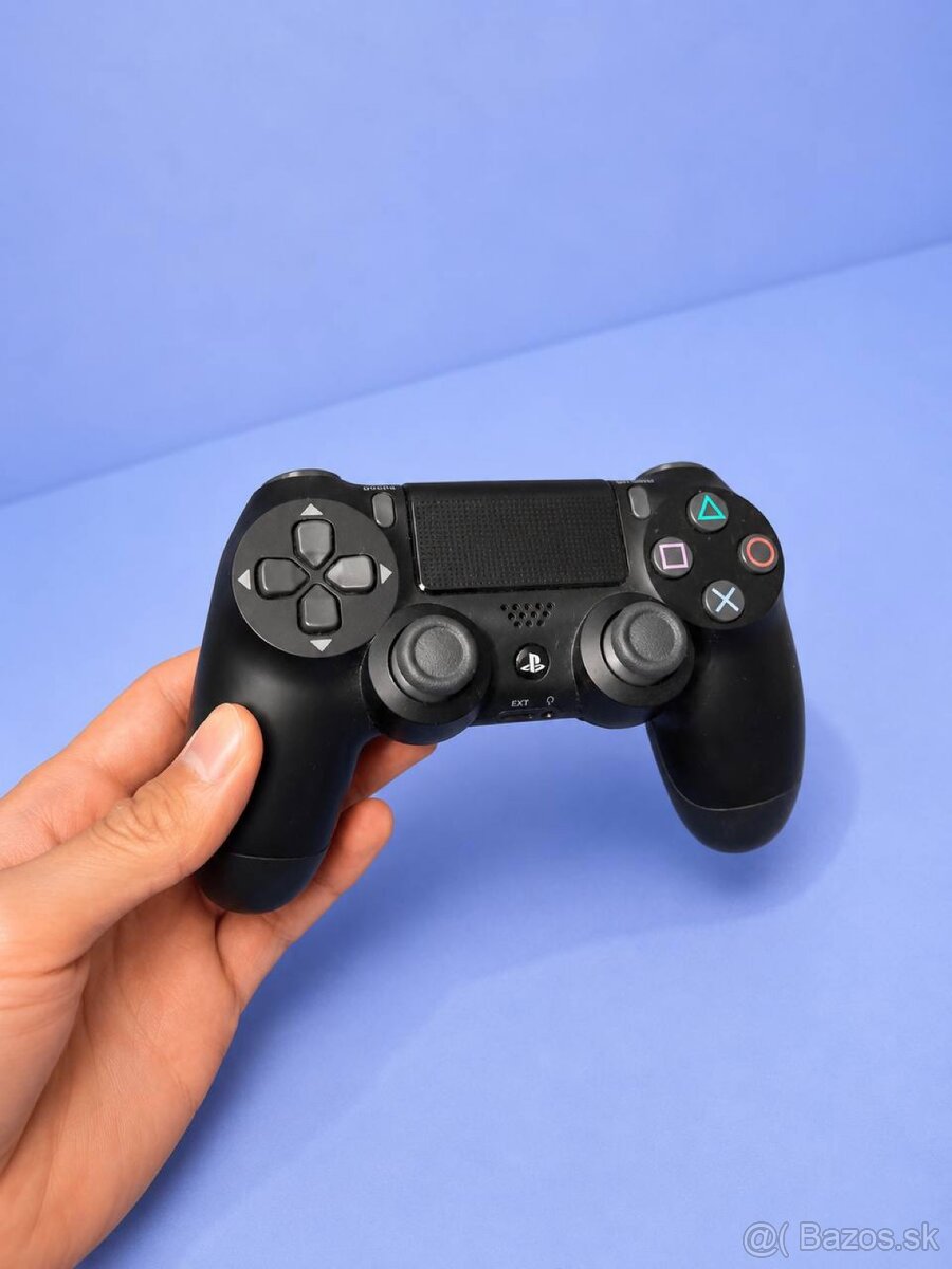 PlayStation 4 Pro 1TB - 3