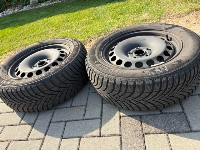 Zimne pneumatiky 215/60/16 Semperit - 3