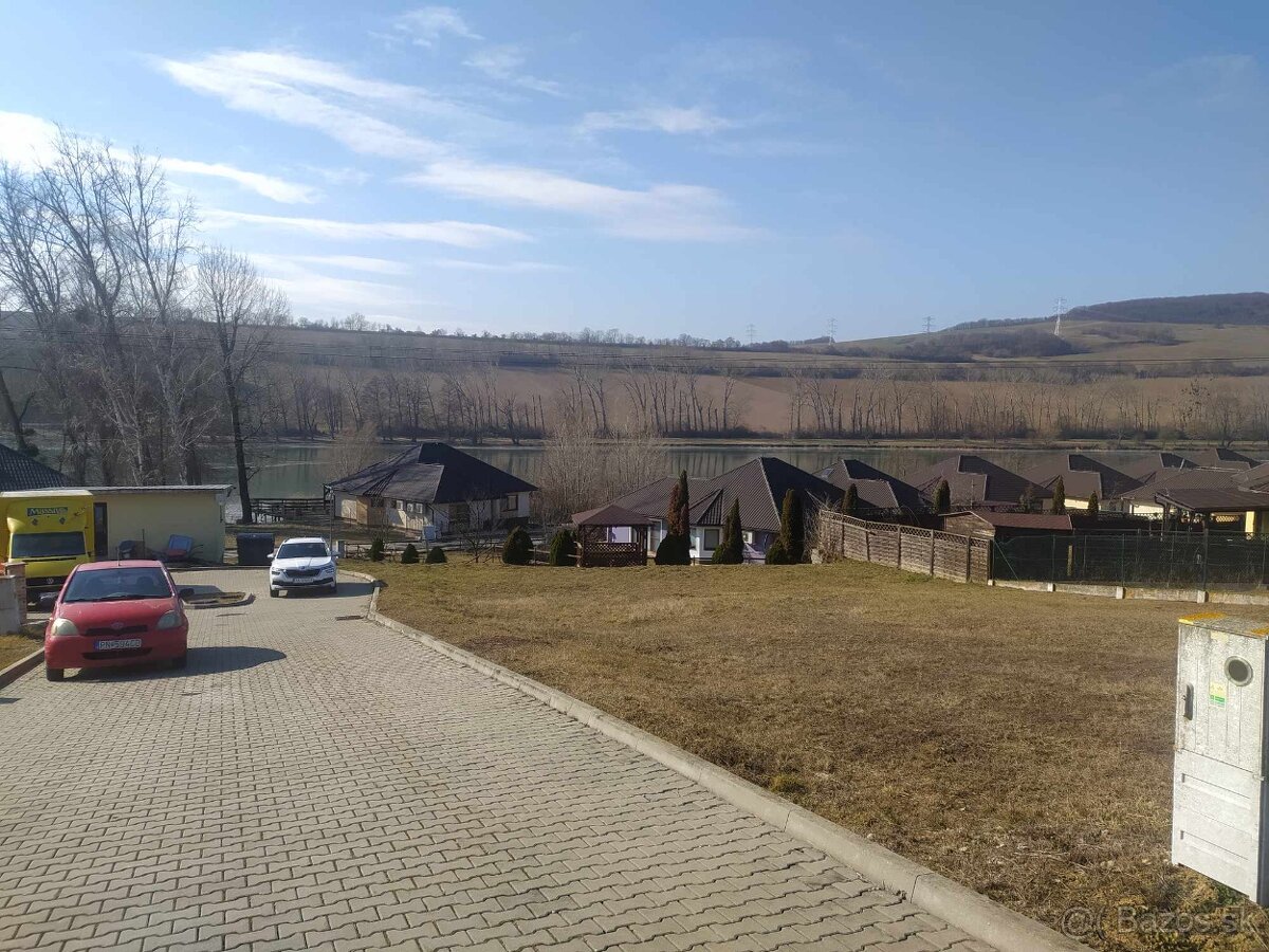 Na predaj stavebný pozemok Zlatý Čerenec v obci Prašník. - 3