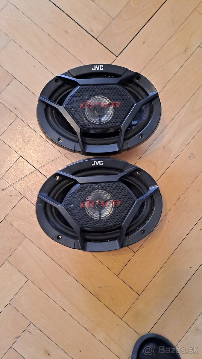 Predám subwoofer a reproduktory do auta. - 3