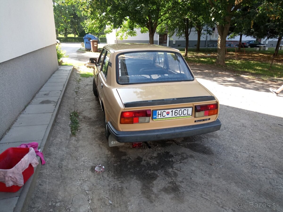 Škoda 120L - 3